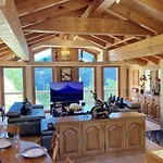 木屋 Stirling Luxury & 萨斯费