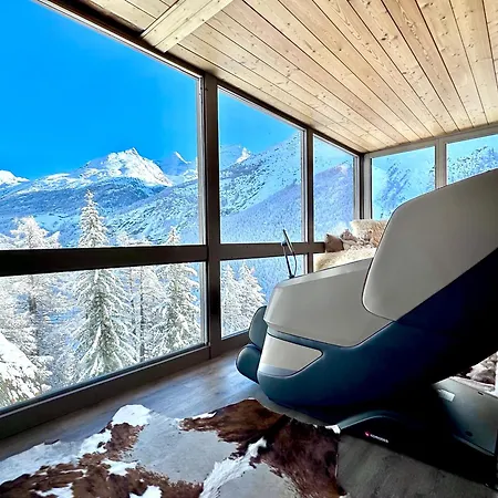 Stirling Luxury & * Зас-Фе