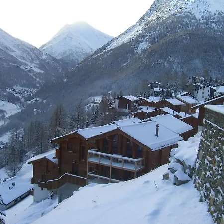 Stirling Luxury & Шале *