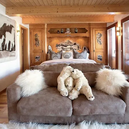 Stirling Luxury & شاليه Saas Fee