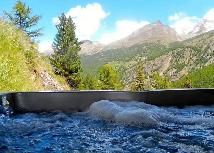 Stirling Luxury & Chalet