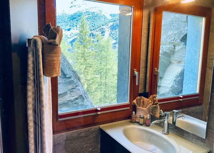 Chalet Stirling Luxury & *